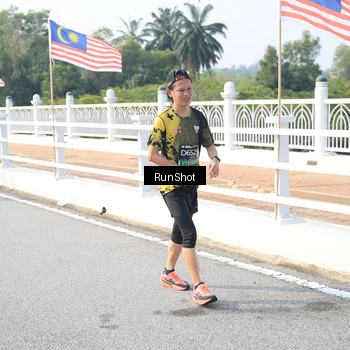 Runner Photo 6912571