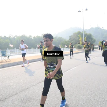 Runner Photo 6912626