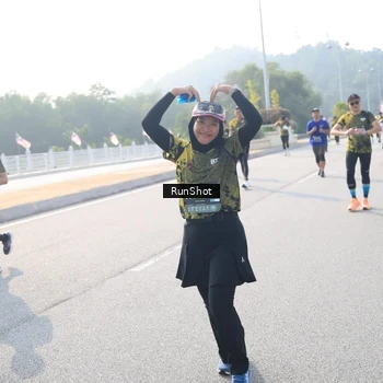 Runner Photo 6912694