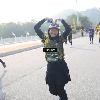 Runner Photo 6912708