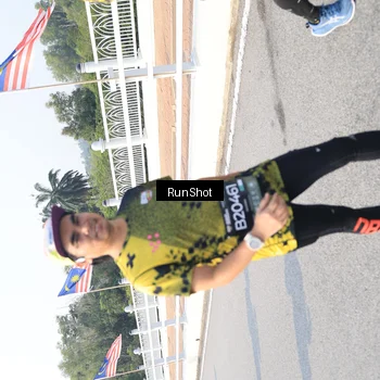 Runner Photo 6912739