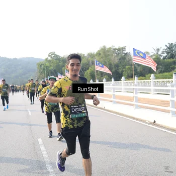 Runner Photo 6912744