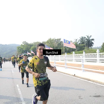 Runner Photo 6912752