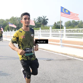 Runner Photo 6912775