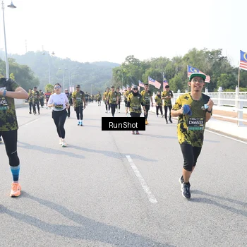 Runner Photo 6912794