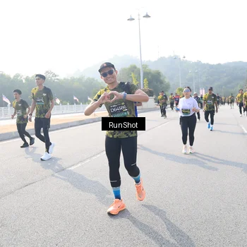 Runner Photo 6912795