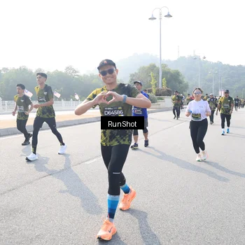 Runner Photo 6912823