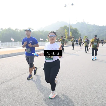 Runner Photo 6912861