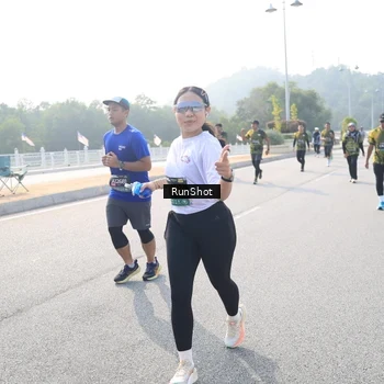 Runner Photo 6912874