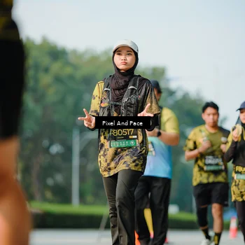 Runner Photo 6912877
