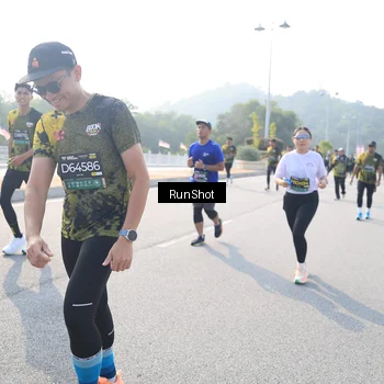 Runner Photo 6912881