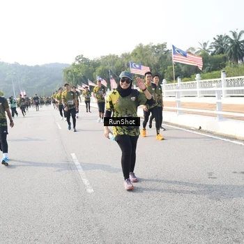 Runner Photo 6912897