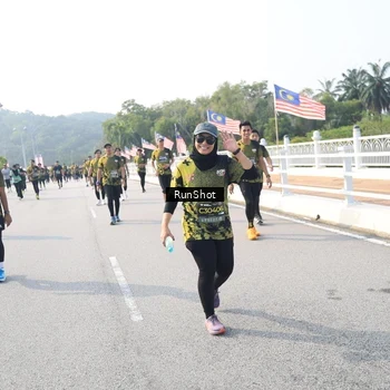 Runner Photo 6912910