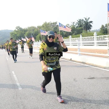 Runner Photo 6912925