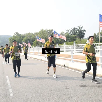 Runner Photo 6912974