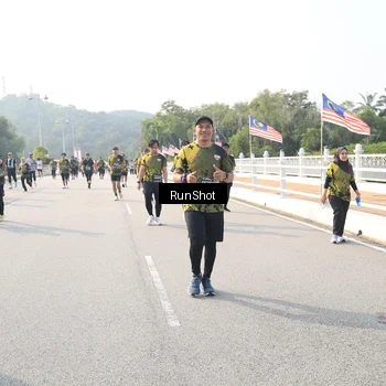 Runner Photo 6912995