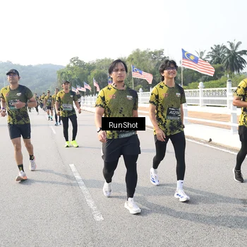Runner Photo 6913082