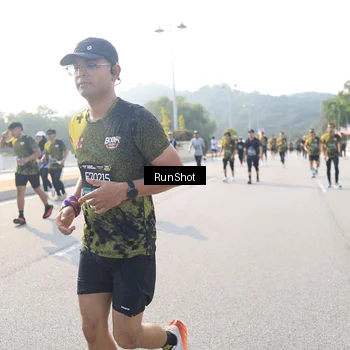 Runner Photo 6913142