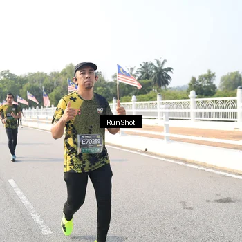 Runner Photo 6913167