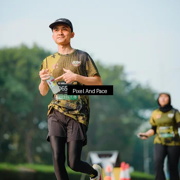 Runner Photo 6913180