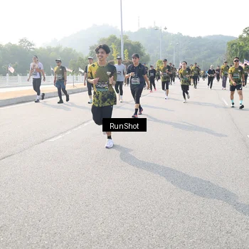 Runner Photo 6913206