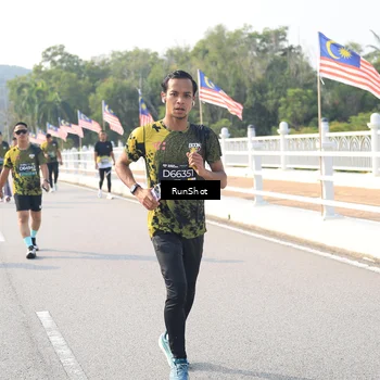 Runner Photo 6913217
