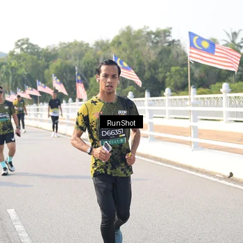 Runner Photo 6913221