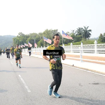 Runner Photo 6913241