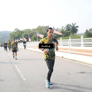 Runner Photo 6913244