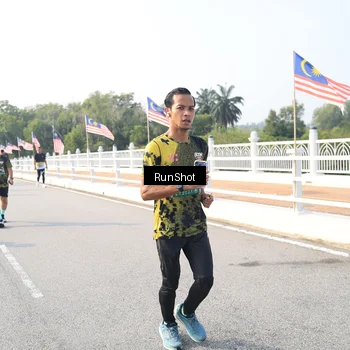 Runner Photo 6913261