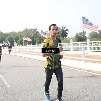 Runner Photo 6913263