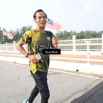 Runner Photo 6913268