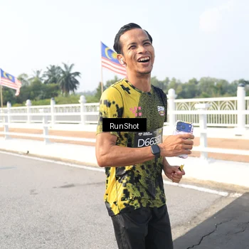 Runner Photo 6913276