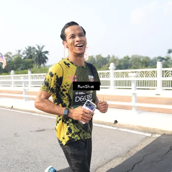 Runner Photo 6913278