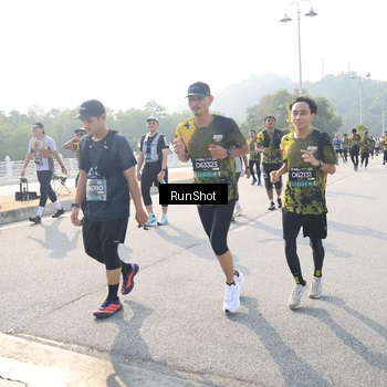 Runner Photo 6913318