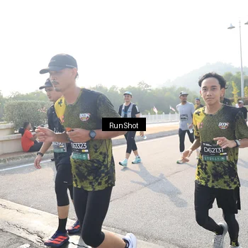 Runner Photo 6913330