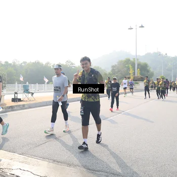 Runner Photo 6913381