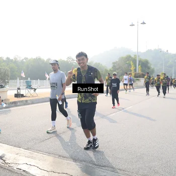 Runner Photo 6913383