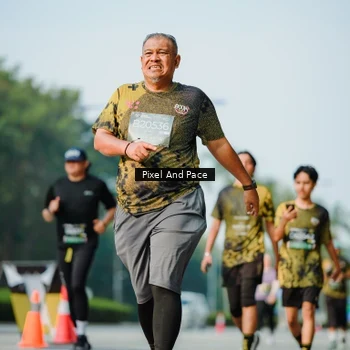 Runner Photo 6913398