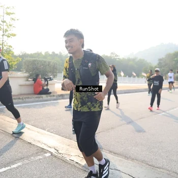 Runner Photo 6913405