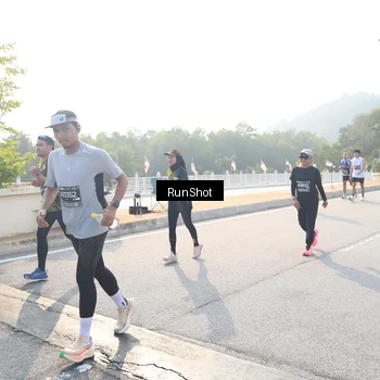 Runner Photo 6913420