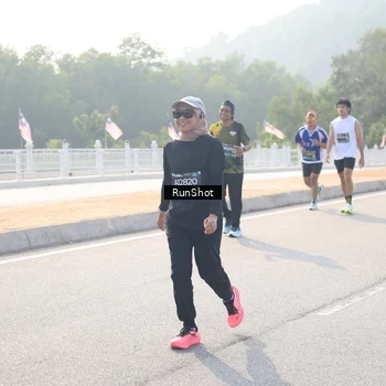 Runner Photo 6913430