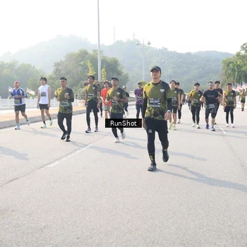 Runner Photo 6913456