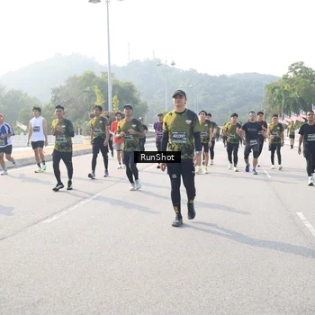 Runner Photo 6913460