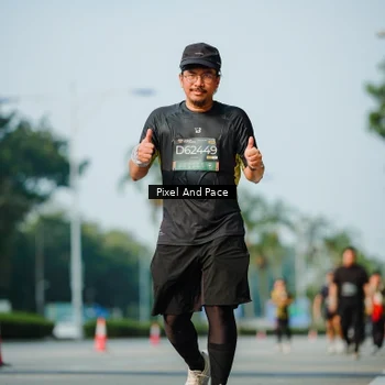 Runner Photo 6913482