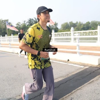 Runner Photo 6913496