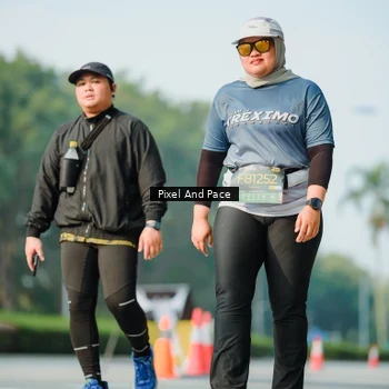 Runner Photo 6913624