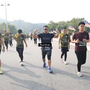 Runner Photo 6913628