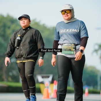 Runner Photo 6913630