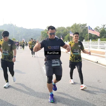 Runner Photo 6913657
